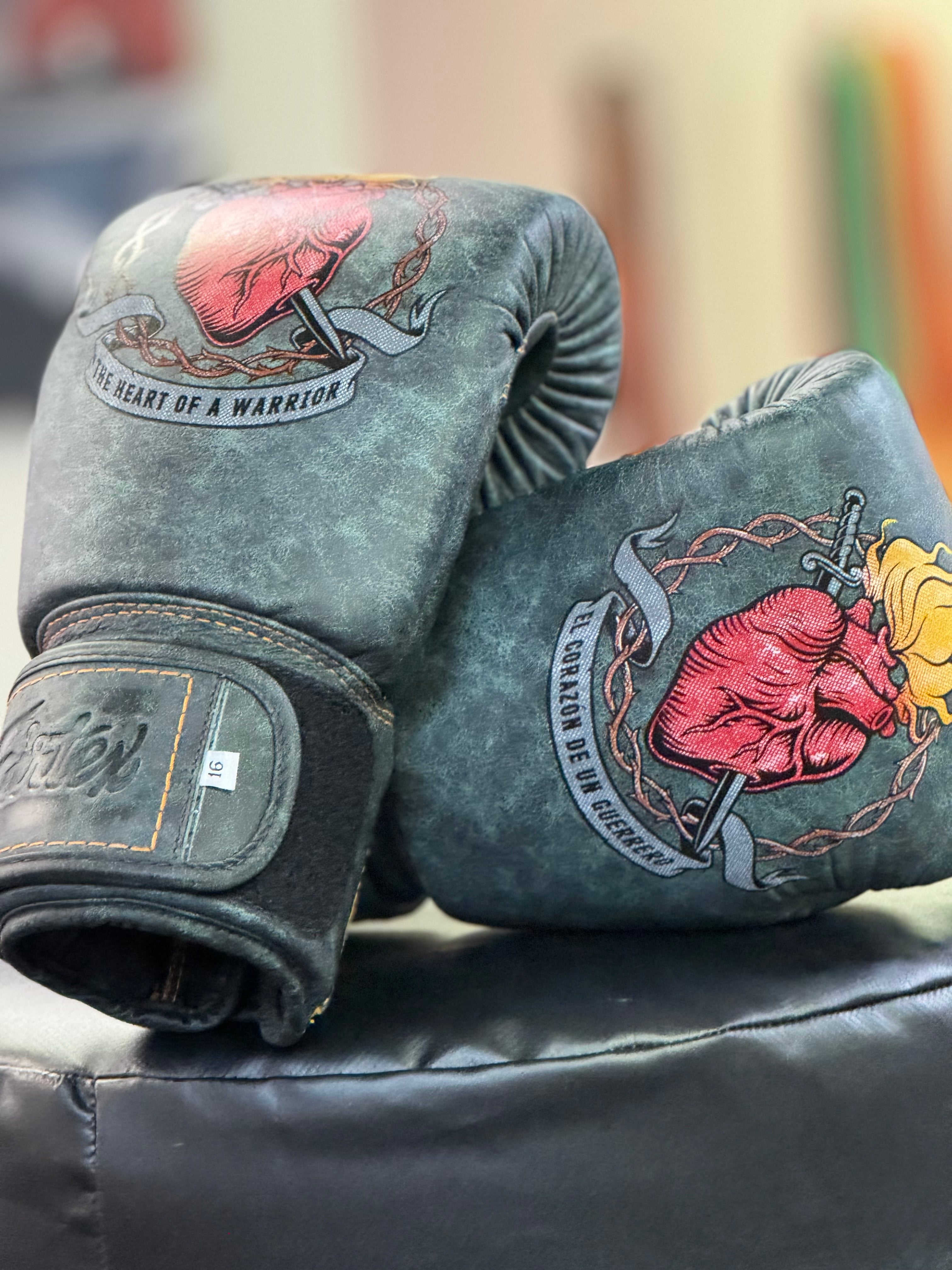 Boxing Gloves – Rob's Fight Shop