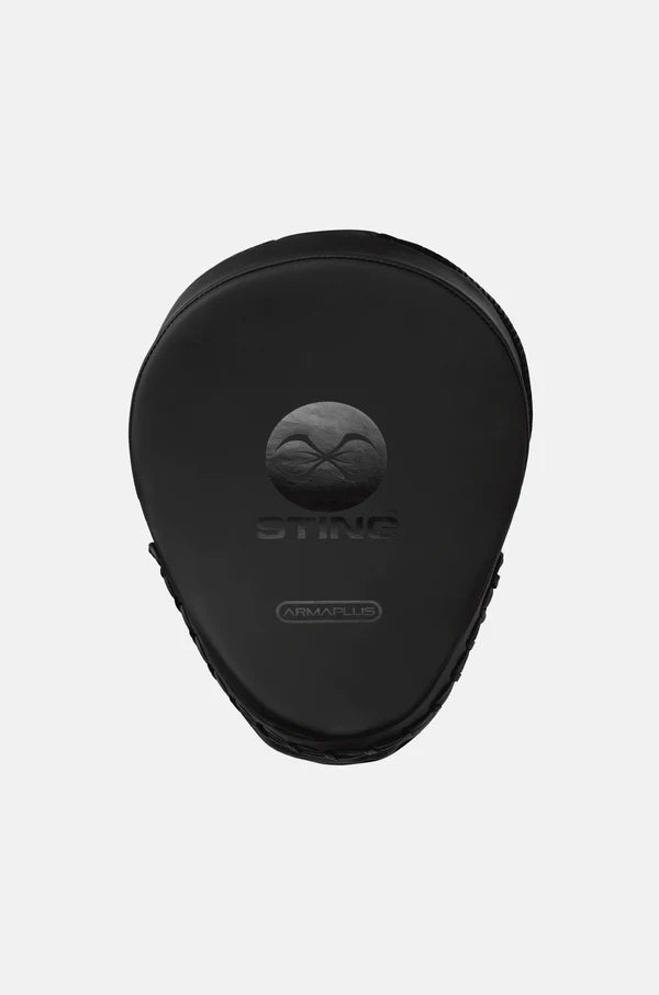 Sting’s Armaplus Focus Mitt